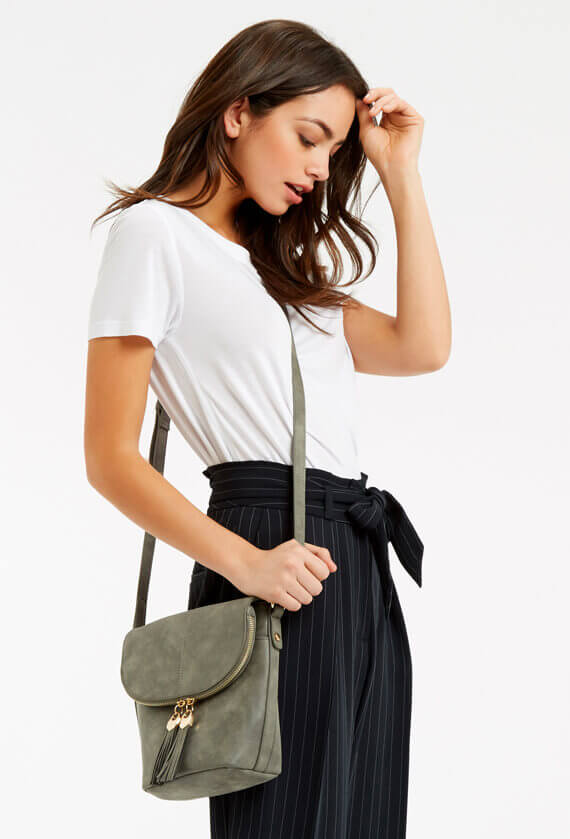 Shoulder bags